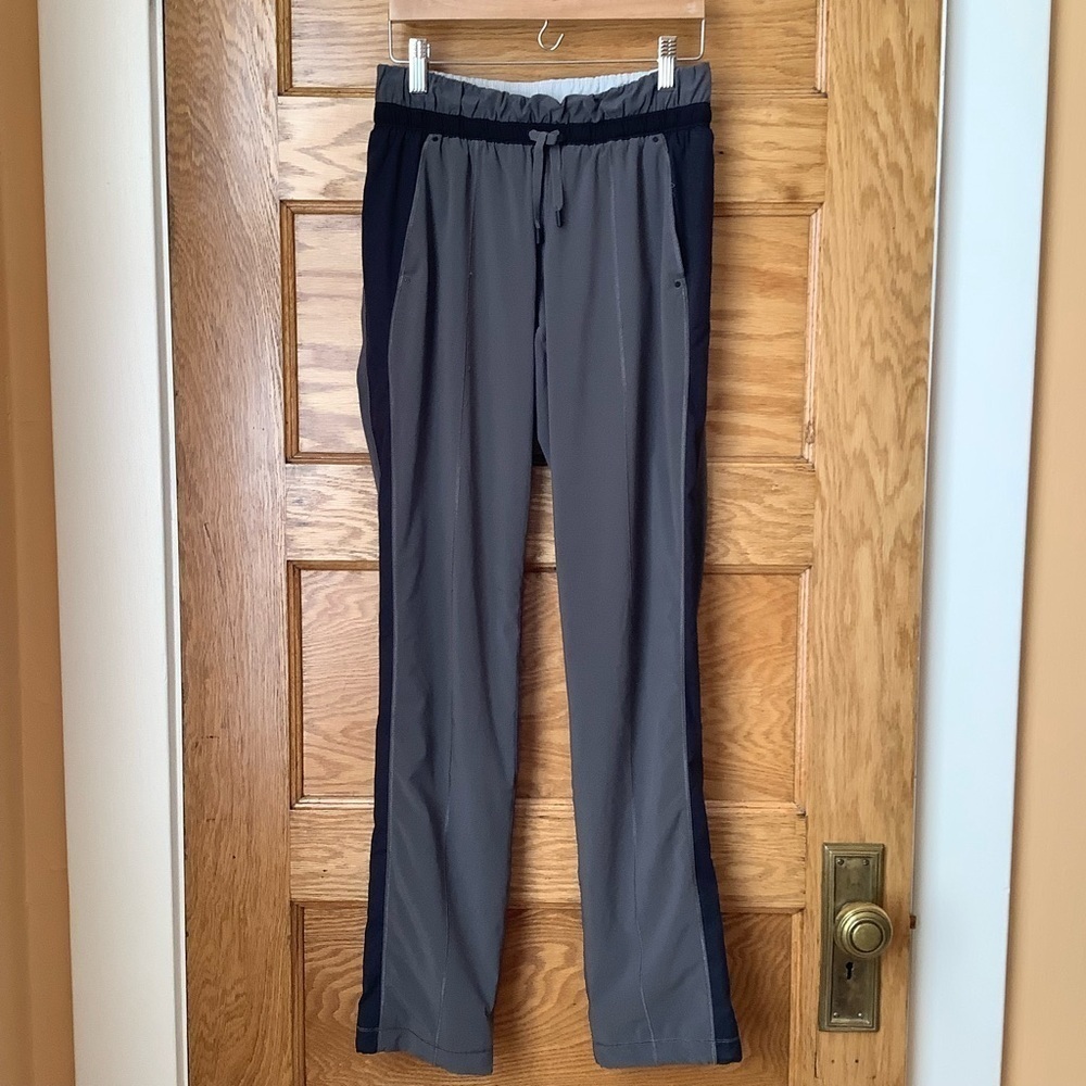 LULULEMON Gray Run Bandit Track Pant Gorpcore Jogger Parachute Size 4 - Picture 5 of 13